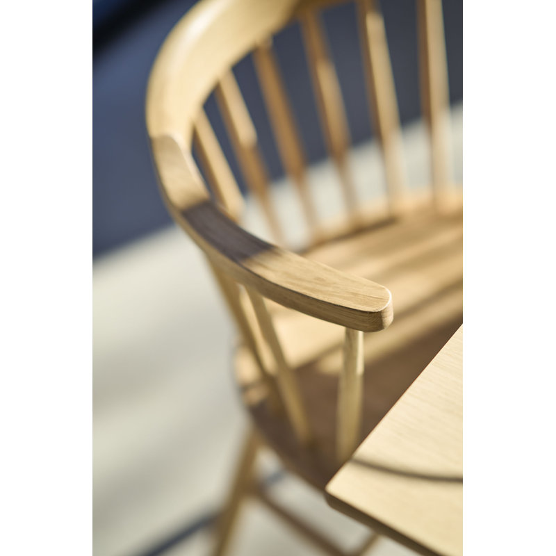 J18 by Børge Mogensen, Brown
