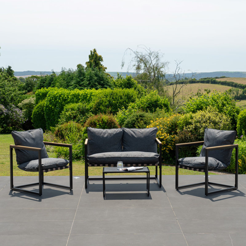 Wicker 4 - Person Garden Lounge Set with Cushions