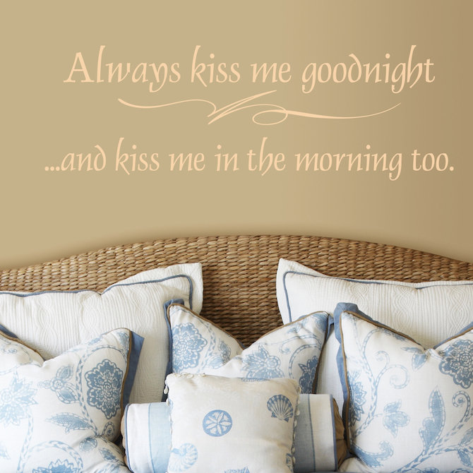 Décalcomanie murale toujours baisers me goodnight, Crème, H 12 po x l 53 po x P 0,01 po