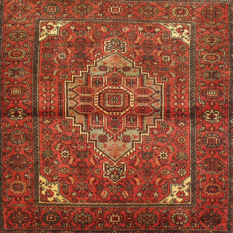 Oriental Indoor Rug, Round 3'