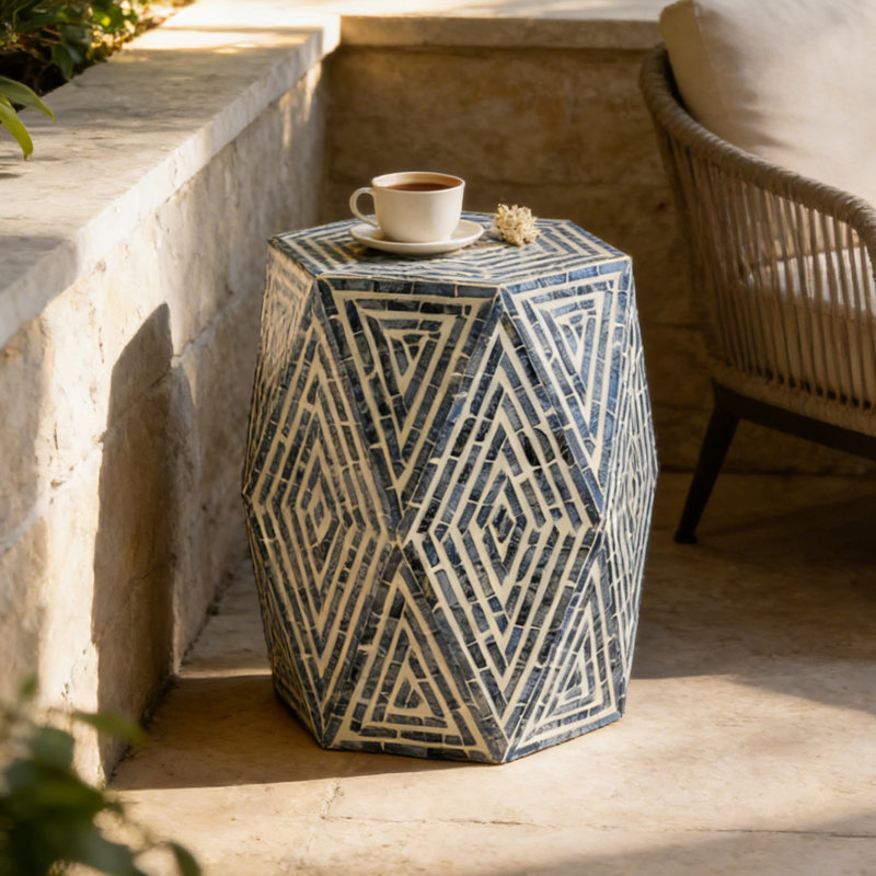 Table de bout hexagonale Maverick
