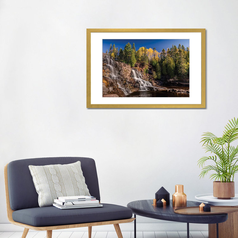 «Autumn Flow At Gooseberry», reproduction d'art murale, papier d'art encadré, H 24 po x l 32 po, Doré