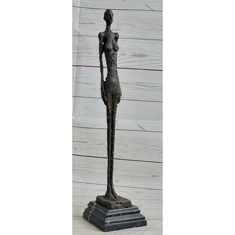 Statue de grande fille debout debout en bronze