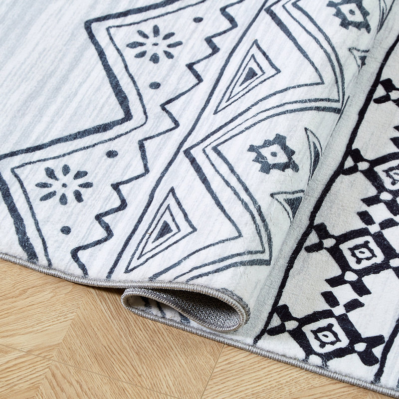 Delanne Indoor Rug, Rectangle 5' x 7'