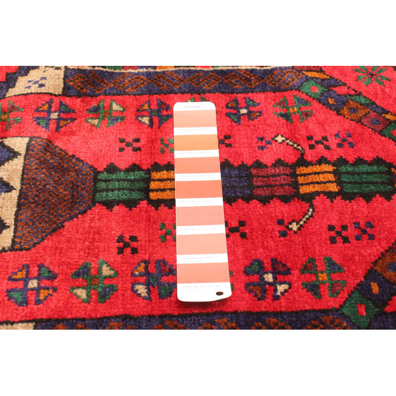 Tapis rouge Teimani 2 pi 11 po x 4 pi 3 po