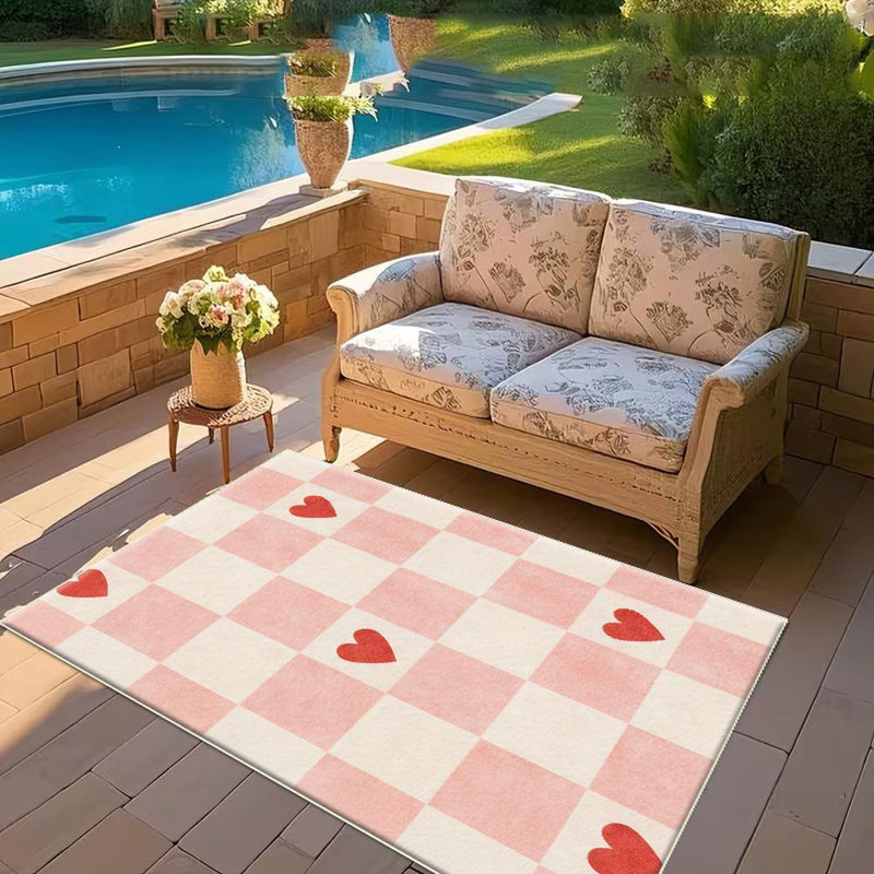 Checkered Heart Area Rug, Soft And Lightweight, Suitable For All Seasons, Easy To Maintain And Easy To Clean, Machine Washable Carpet Floor Mat, Suitable For Living Room, Bedroom, Hallway, Balcony, Office, Room Decor, Home Decor, Outdoor Decor