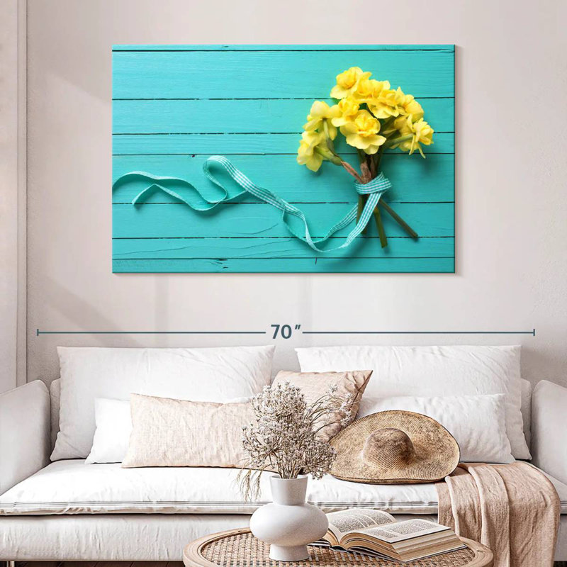 Bouquet de jonquilles Harnek sur fond bleu, H 32 po x l 48 po