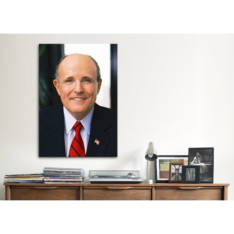 « rudy giuliani portrait », reproduction de photo sur toile, H 26 po x l 18 po x P 1,5 po