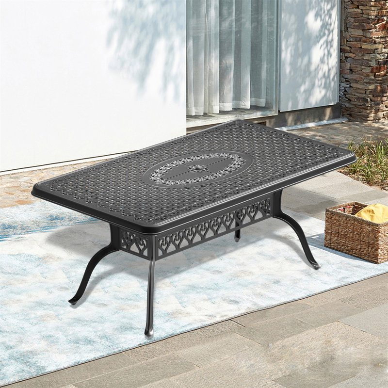 Table de salle à manger L66.93 * l 37,4 po en fonte d'aluminium avec structure noire et trou pour parasol