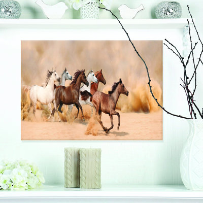 «Herd Gallops in Sand Storm», reproduction de photo sur toile tendue