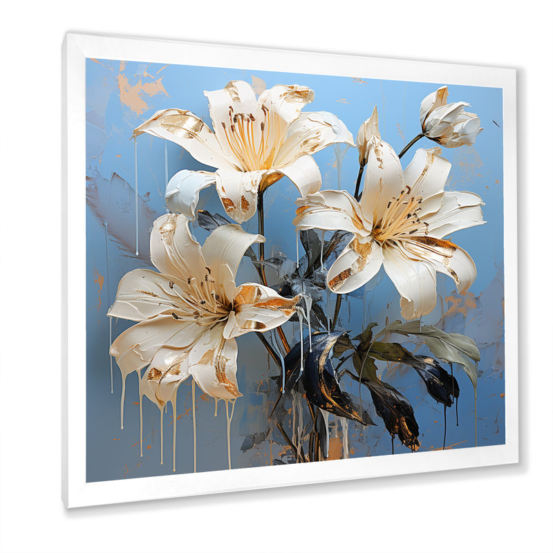 Radiant Serenade, pétales de lis sur toile, H 30 po x l 30 po x P 1 po, Cadre simple blanc