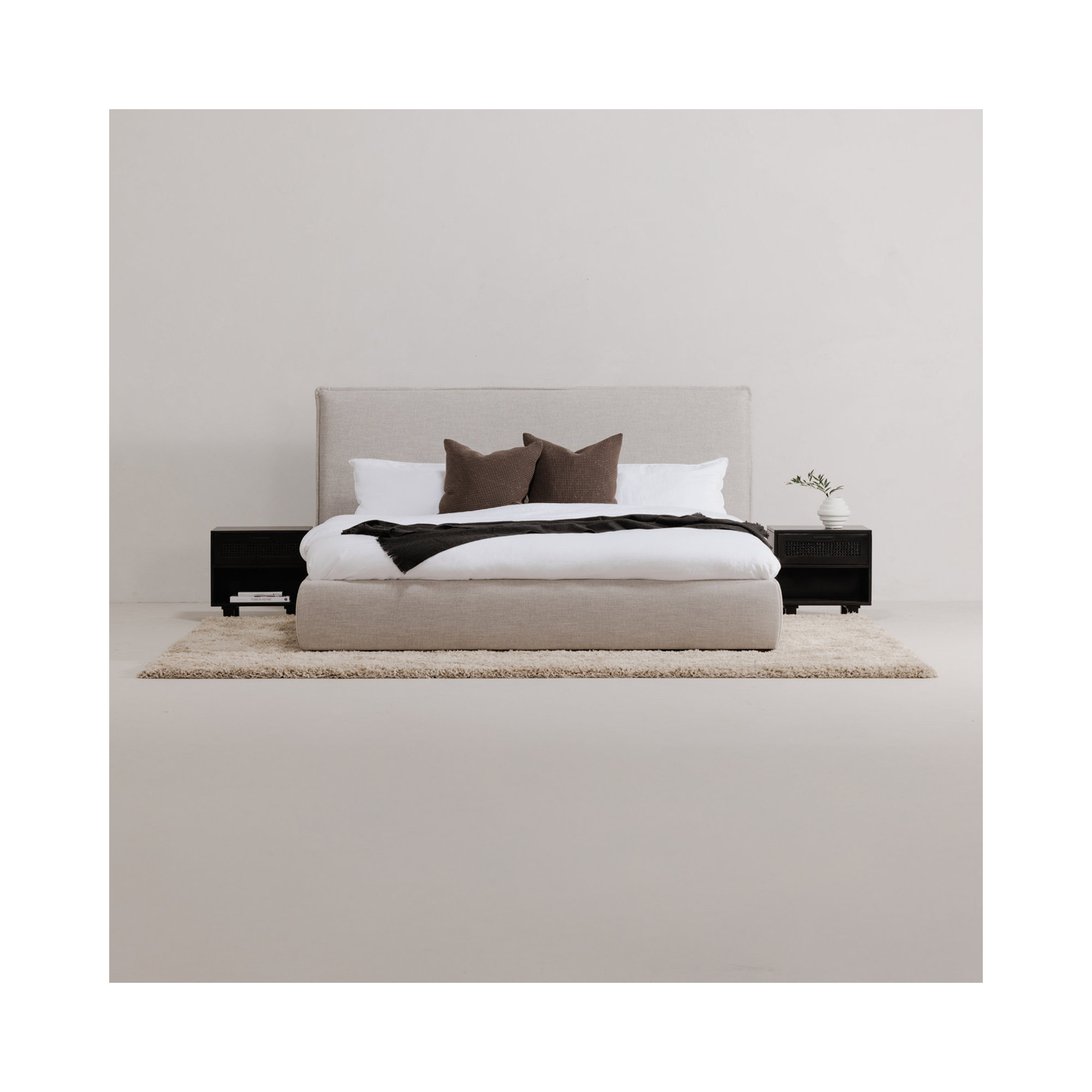 Timothy Upholstered Low Profile Platform Bed, King, Light Gray Basketweave, 45.5