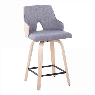 Ensemble de 2 chaises de salle à manger pivotantes à hauteur de comptoir de 24 po, tabourets revêtus de tissu gris clair, dossier en bois naturel, repose-pieds en métal noir pour adultes