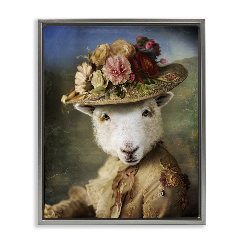 «Lamb with Floral Hat» par Karen Burke, Cadre flottant gris lustré, H 31 po x l 25 po x P 1,7 po