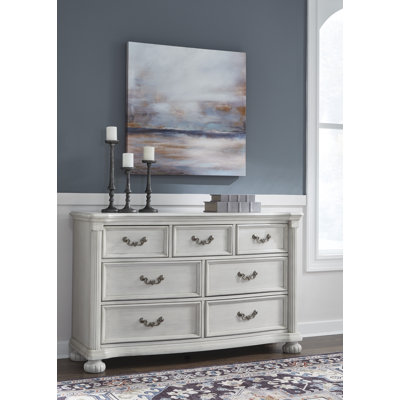 Montelaine Dresser