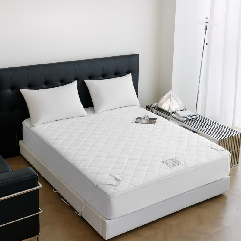 Protège-matelas Osbaldo Alwyn Home Yes, Complète