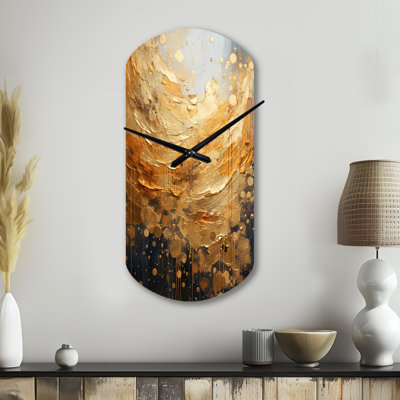 Horloge murale en métal doré, doré et doré