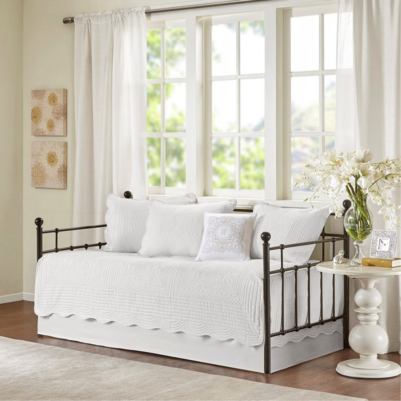 6 Piece Reversible Scalloped Edge Daybed Cover Set Daybed, White, Daybed Coverlet + 5 Additional Pieces