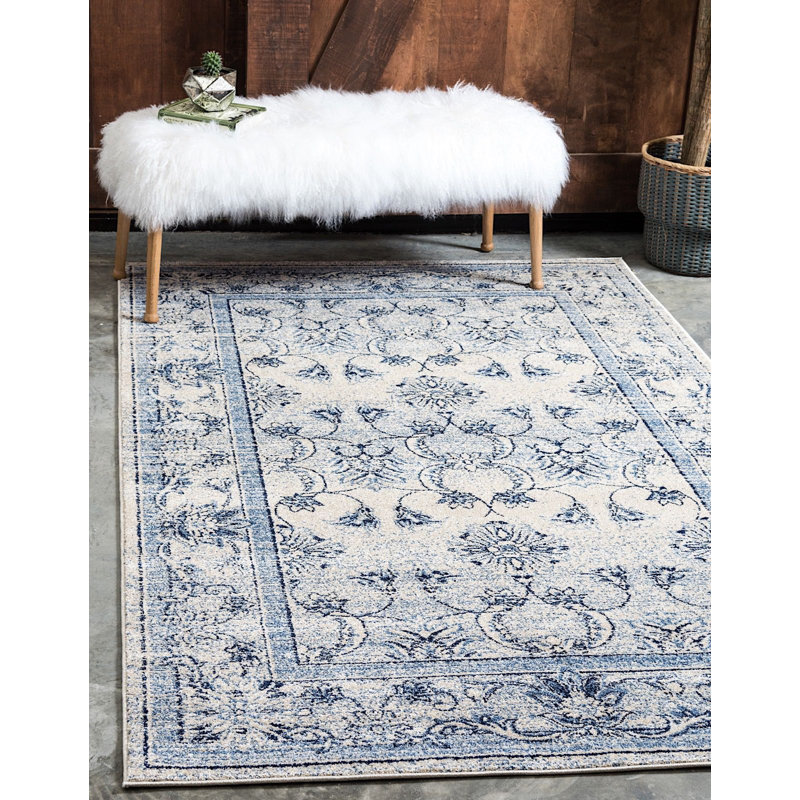 Amika Oriental Indoor Rug, Rectangle 7' x 10'