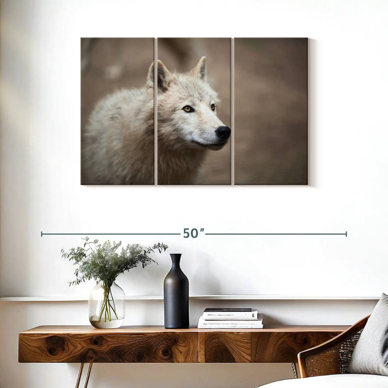 Brampt Arctic White Wolf, 24" H x 38" W