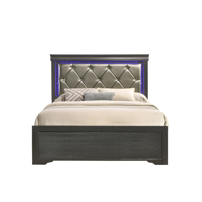 Lit simple moderne gris avec une construction en bois massif et une tête de lit de couleur chic et élégante