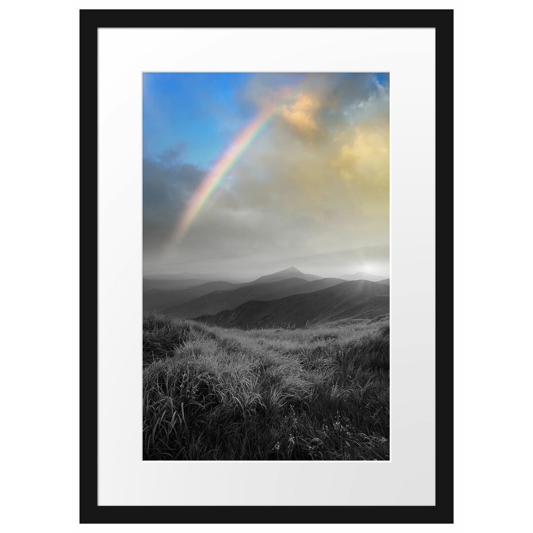 Gerahmtes Poster Berge mit Regenbogen am Himmel