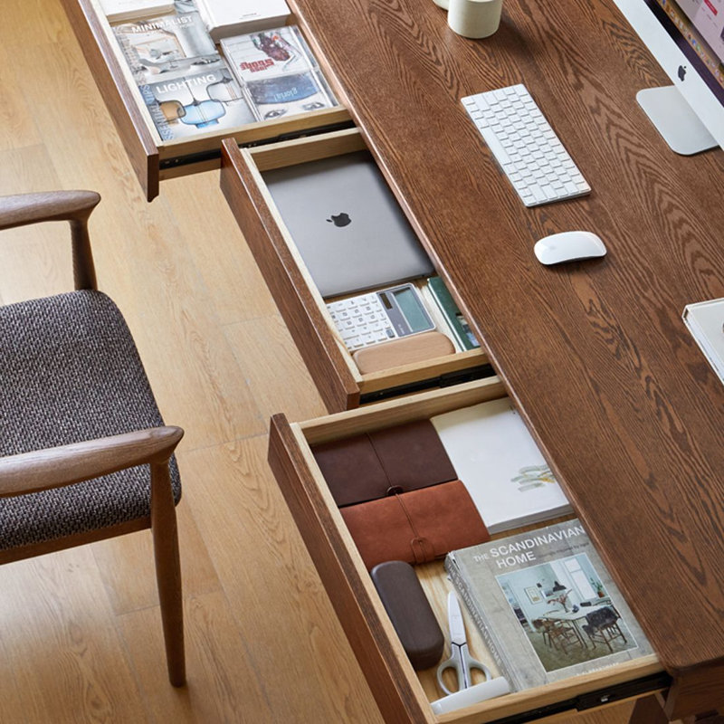 Bureau rectangulaire en bois massif avec tiroirs Walnut, H 29,45 po x l 78,74 po x P 27,56 po