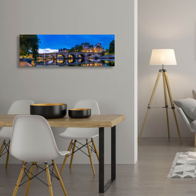 «Paris - Point Neuf Bridge Panorama» par Epic Portfolio, peinture murale acrylique sur verre