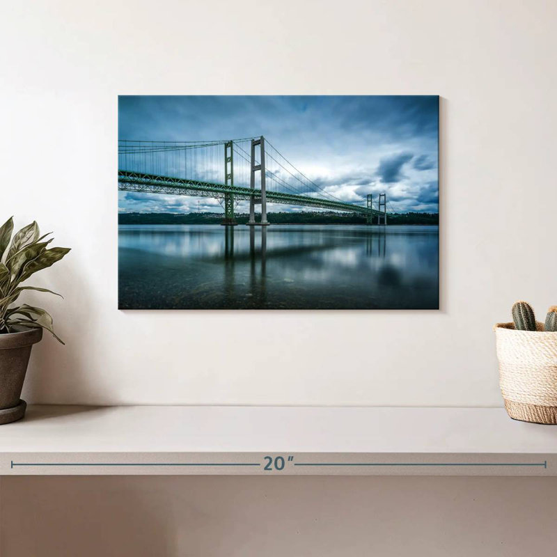 Lilie nuageux, pont Tacoma Narrows, H 8 po x l 12 po