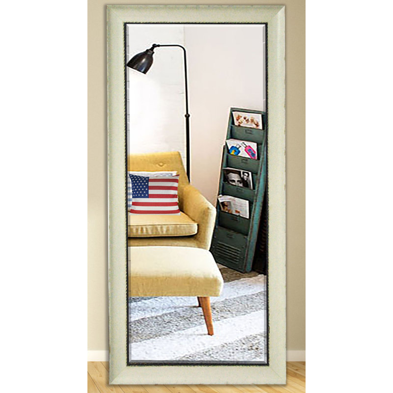 Miroir biseauté traditionnel, H 71 po x l 31 po