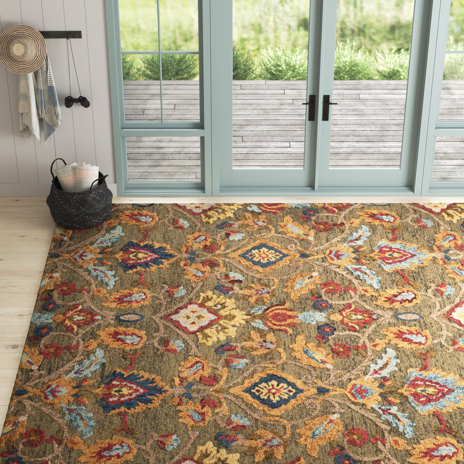 Tansy Green Multi Handmade Wool Floral Rug, Rectangle 6' x 8'