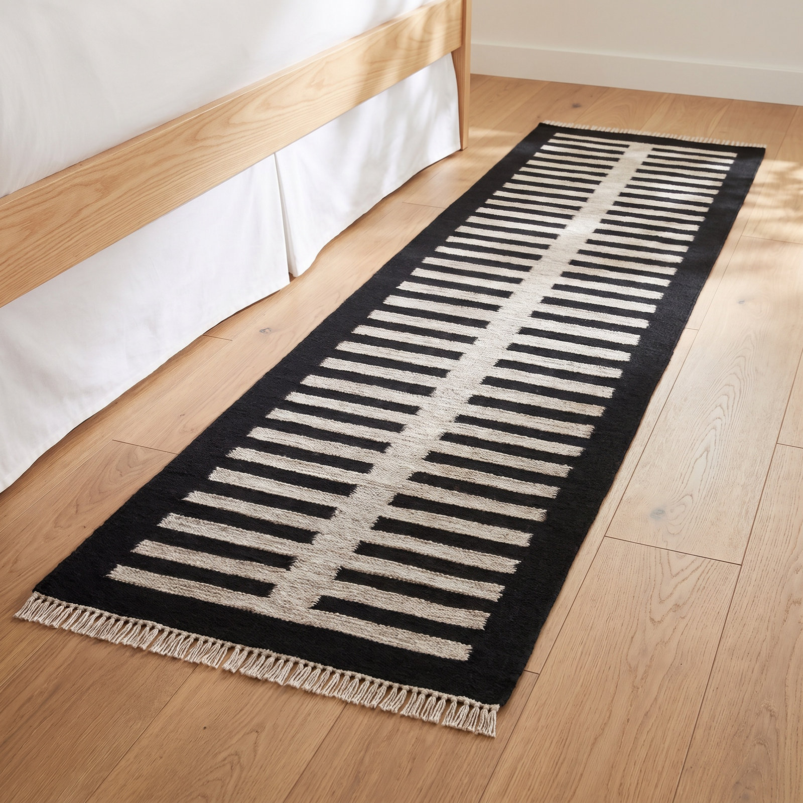 Del Norte Beige Black Flatweave Striped Rug, Runner 2'3" x 8'