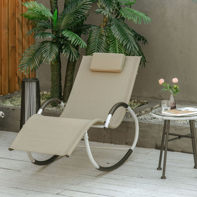 Chaise berçante d'extérieur en métal avec coussins Tulsha