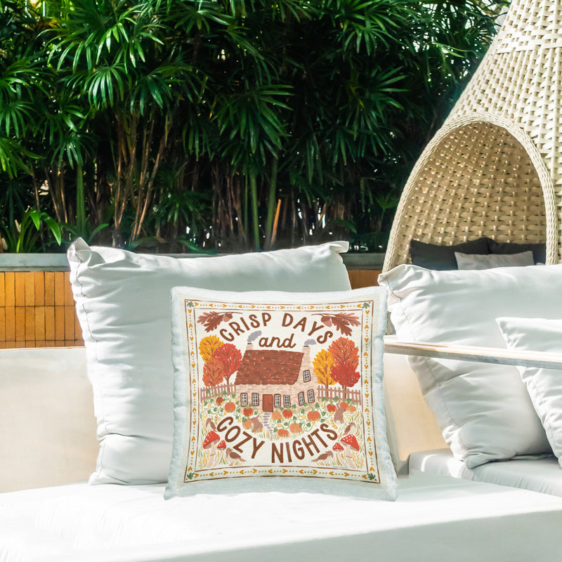Coussin décoratif d'extérieur imprimé Crisp Days & Cozy Nights par Laura Marshall