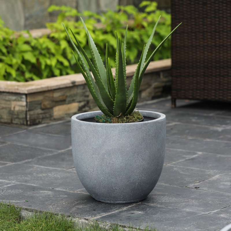 Acushnet 13.7" Dia Light Gray Planter, Outdoor Planter with Drainage Hole, Light Gray, 12.2" H x 13.7" W x 13.7" D