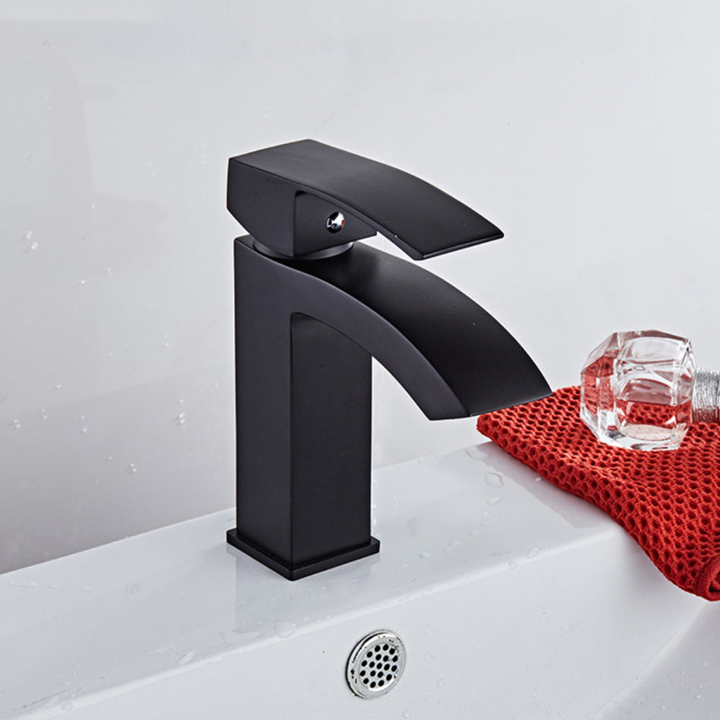 Single-Hole Bathroom Faucet, Bronze