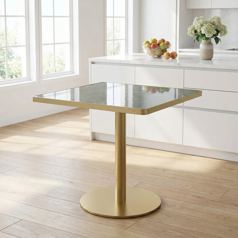 Table carrée moderne en pierre frittée avec cadre en métal élégant pour une salle à manger et un bureau contemporains