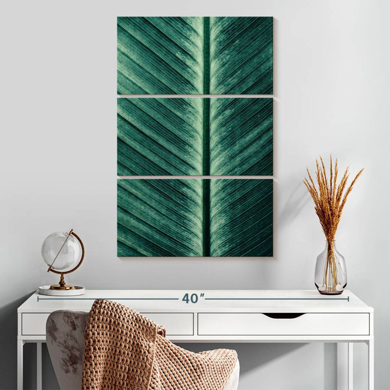 Harnek Palm Leaf Turning White, 32" H x 20" W