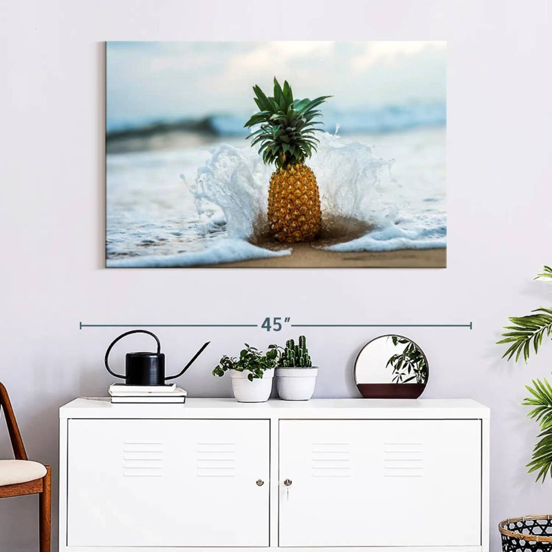Yarlin Pineapple Splash, 26" H x 39" W