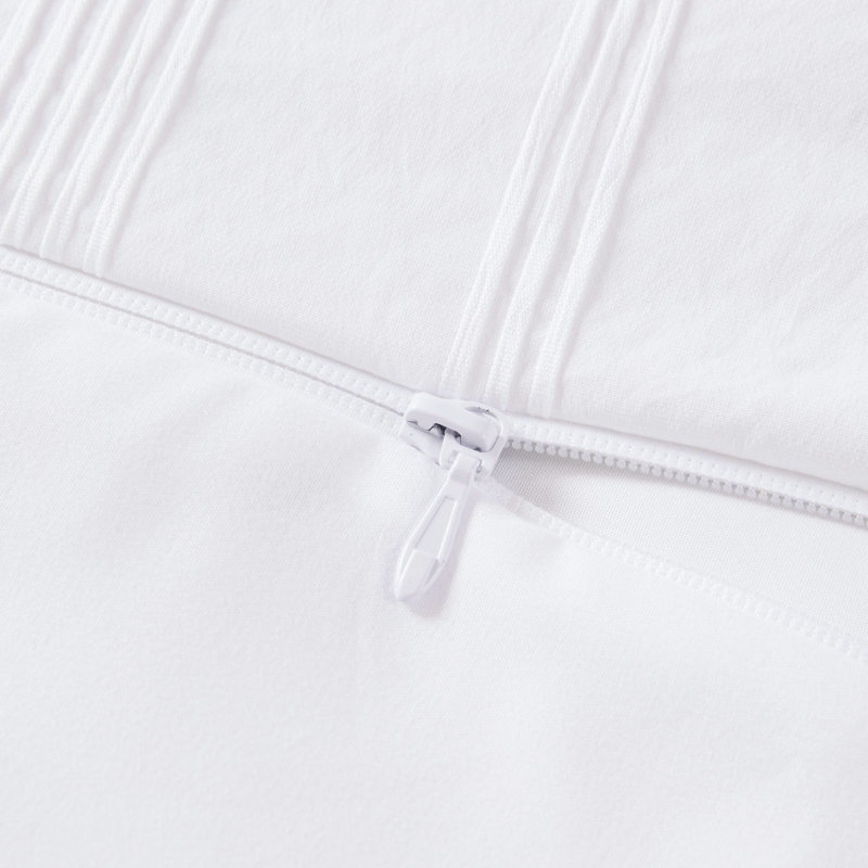 Housse de couette rayée 3 pièces (taille Queen) avec système antidérapant, sans toxines, idéale pour les chambres d'amis. Design tissé, envers doux comme un nuage, repassage facile.