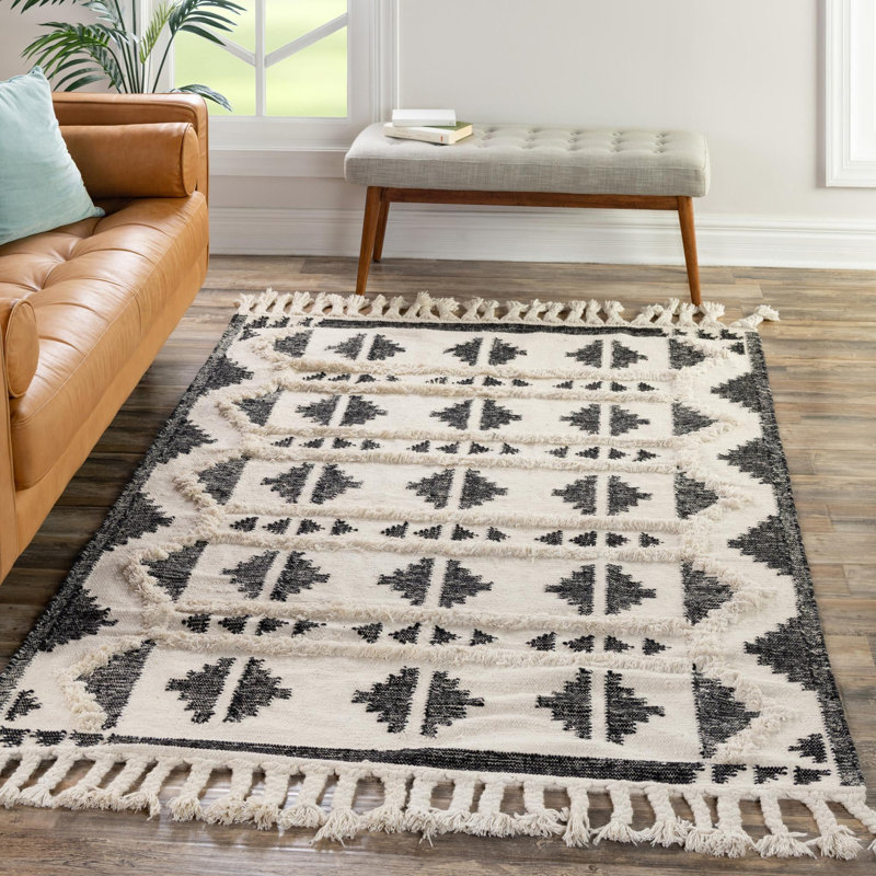 Annunciata Wool Moroccan Indoor Rug, Rectangle 2' x 3'1"