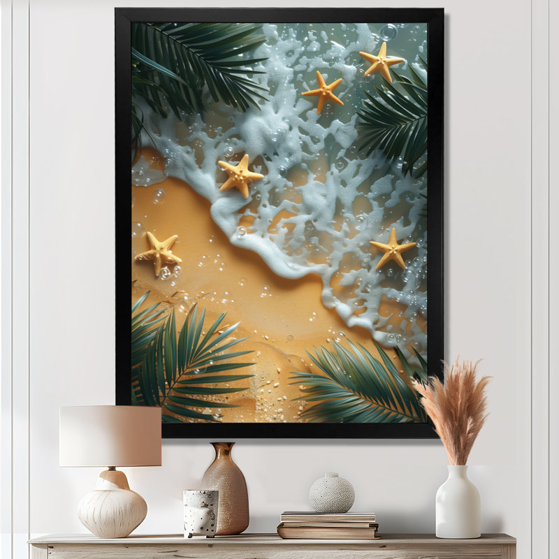 Étoile de mer sur une plage tropicale I, H 20 po x l 12 po x P 1 po, Toile encadrée noire simple