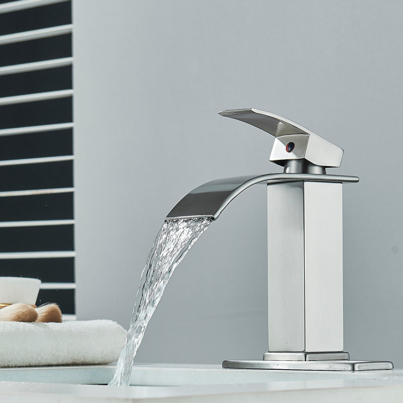 Robinet de lavabo Mosson Waterfall avec bonde escamotable et plaque de montage de 15 cm, nickel brossé
