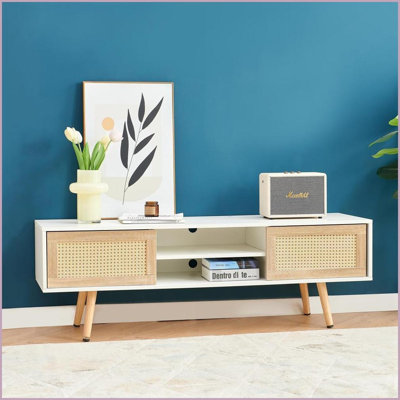 Meuble télé, meuble télé 55,25 po en rotin blanc avec rangement coulissant | Blanc | Bois massif et panneau de fibres à densité moyenne