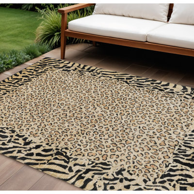 Tapis intérieur lavable à motif animal doré 8 pi x 10 pi