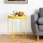Table d'appoint ronde Muriel avec plateau festonné et base décorative en métal jaune