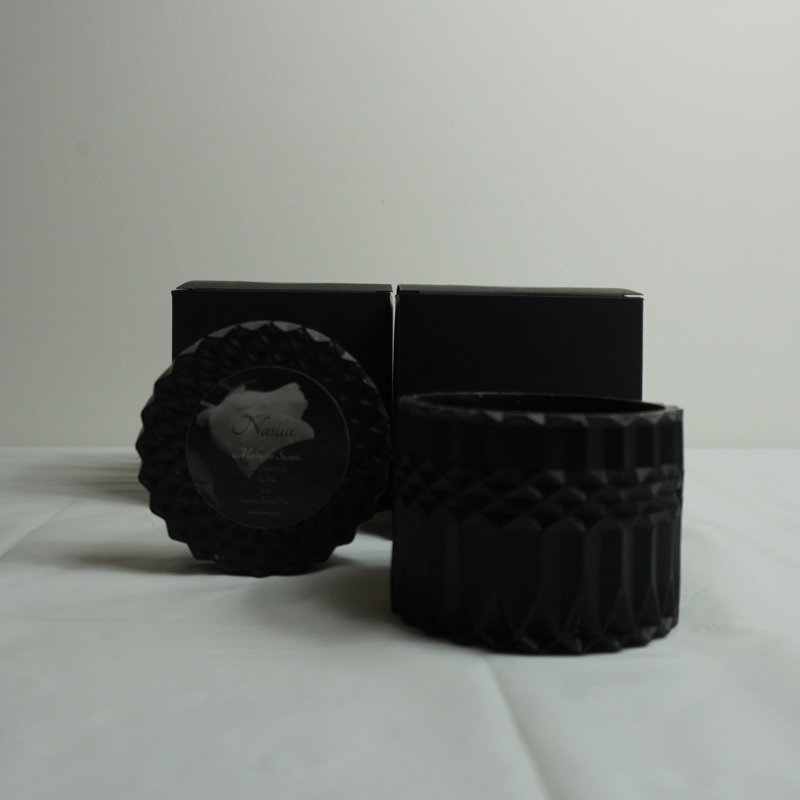 Black Rose & Oud Scented Jar Candle