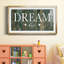 «Dream Big» - reproduction d'art encadrée de qualité supérieure - prête à être accrochée-587759047-587759098
