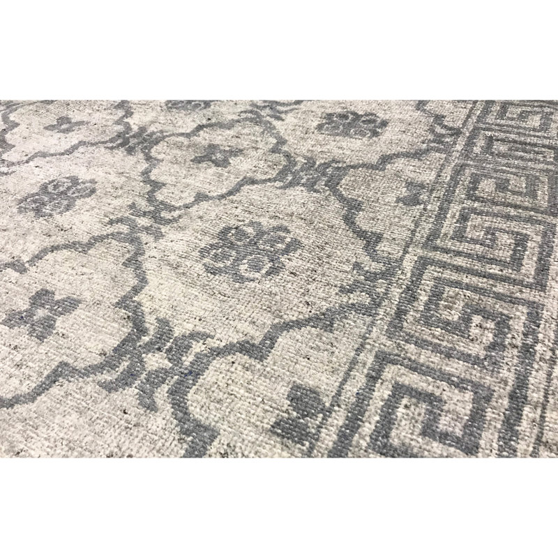 Neo Villa Southwestern Area Rug in Silver, Rectangle 8'11" x 12'