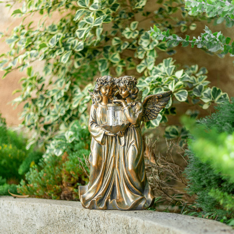 Gradje Glass Plastic Garden Statue